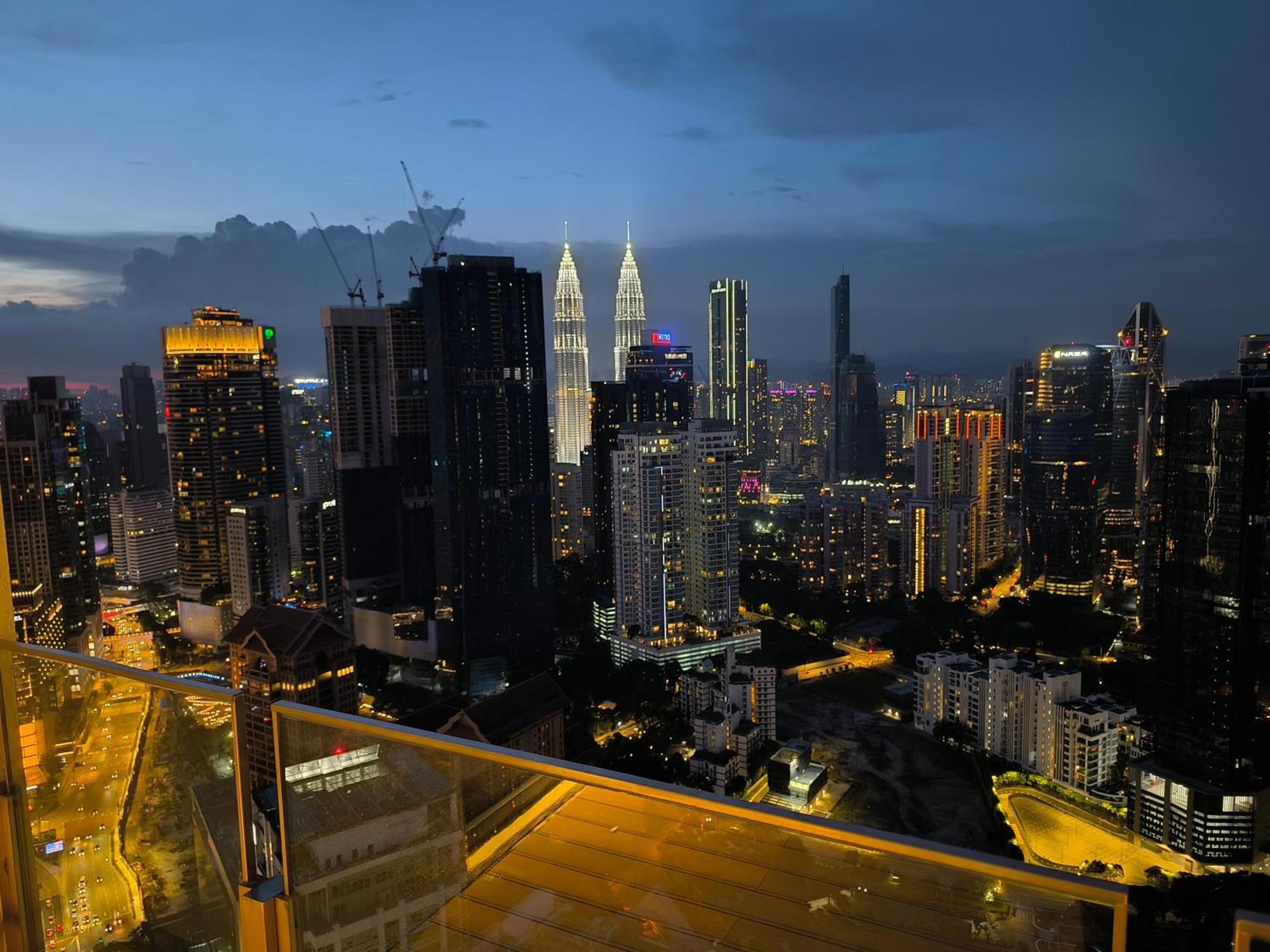 Agile Bukit Bintang Residences Trx Kl Kuala Lumpur Exterior photo